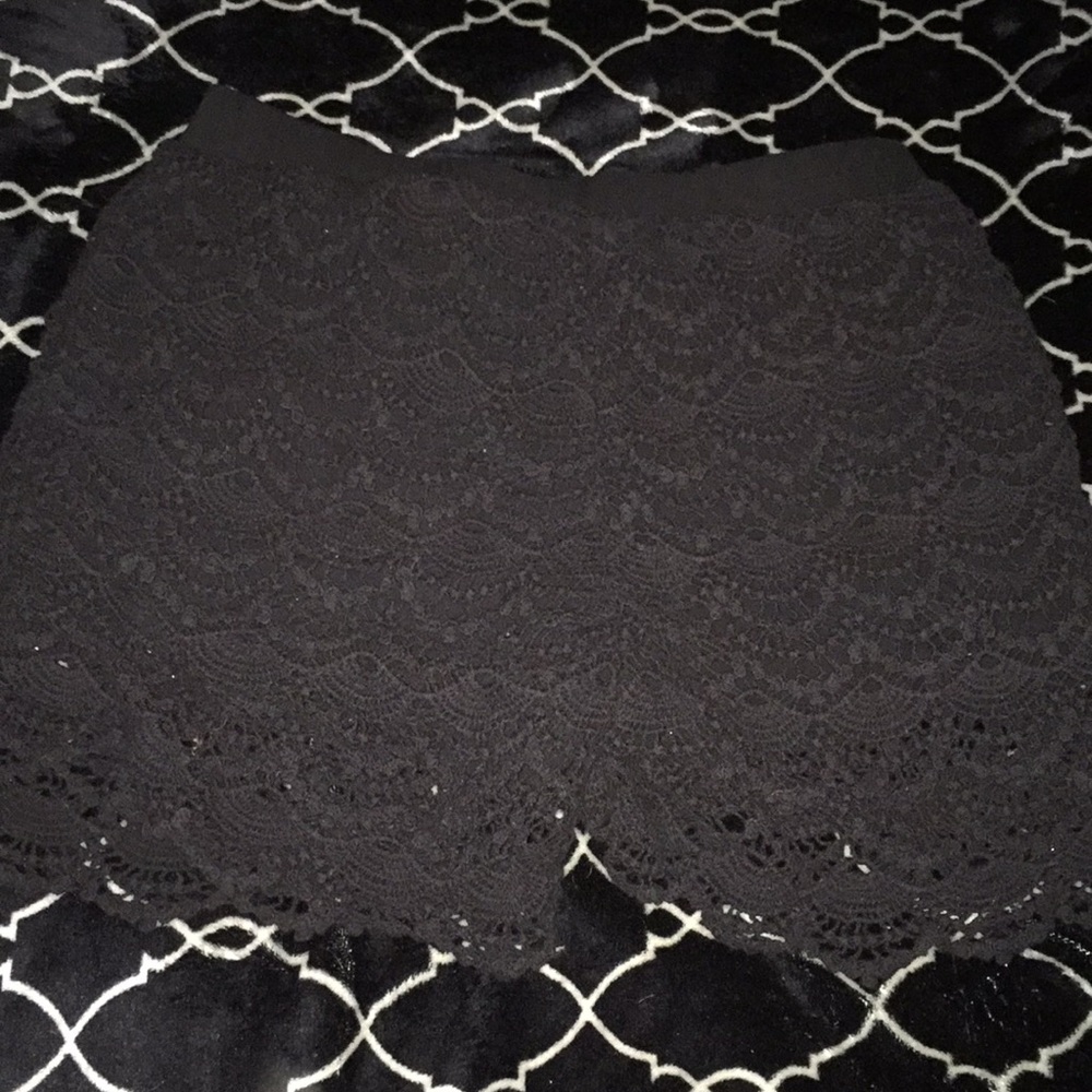 Black lace MISS ME shorts